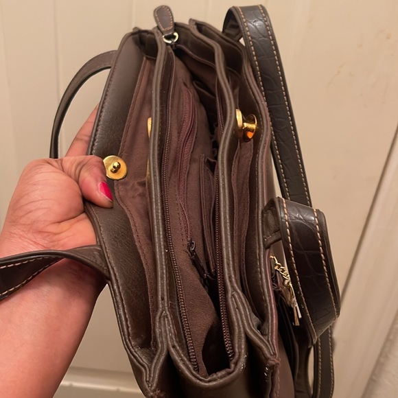 Carriage House genuine leather, please check all picture of condition - Picture 13 of 17